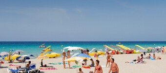 Villa Torrenit by Villa Plus