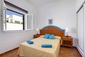 2 habitaciones, tabla de planchar con plancha y wifi gratis 