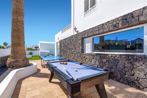Terrace/patio - Villa Volcan by Villa Plus (Puerto del Carmen)