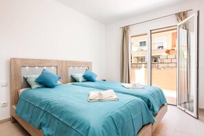 4 bedrooms, WiFi, bed sheets
