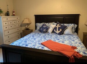 4 habitaciones, escritorio, tabla de planchar con plancha y wifi gratis 