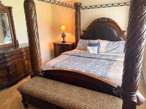4 bedrooms, iron/ironing board, WiFi, bed sheets - Regal Palms Resort 4 beds townhome with resort amenities (Davenport)