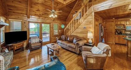 Stunning long-range mountain views, perfect getaway with paved roads all the way