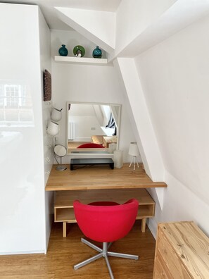 City Apartment, Private Bathroom | 1 bedroom