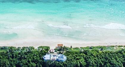 TULUM Beachfront 20min from hotel zone <br>Housekeeping - amazing food