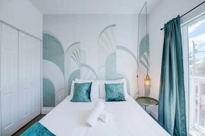 7 bedrooms, iron/ironing board, free WiFi, bed sheets