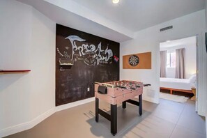 Spielezimmer