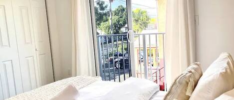 7 habitaciones, tabla de planchar con plancha y wifi gratis