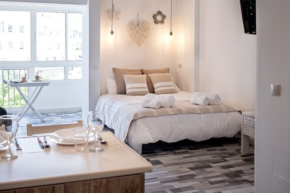 1 chambre, fer et planche à repasser, lit parapluie, Wi-Fi gratuit