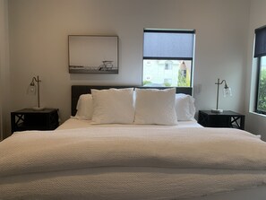 4 bedrooms, in-room safe, desk, iron/ironing board