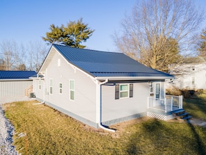 Exterior - Clean, comfortable home. (Marion)