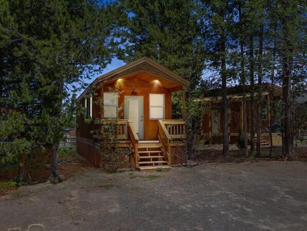 Exterior - Buffalo Bungalow Tiny Cabin ~ Close to Yellowstone (Island Park)