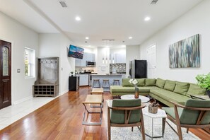 Smart TV, books, offices