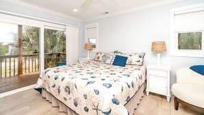 3 bedrooms, iron/ironing board, WiFi (free) - Footprints In The Sand - Awesome 3 BR Home on 2nd Row! (Topsail Beach)