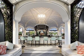4 outdoor pools, pool cabanas (surcharge), pool loungers