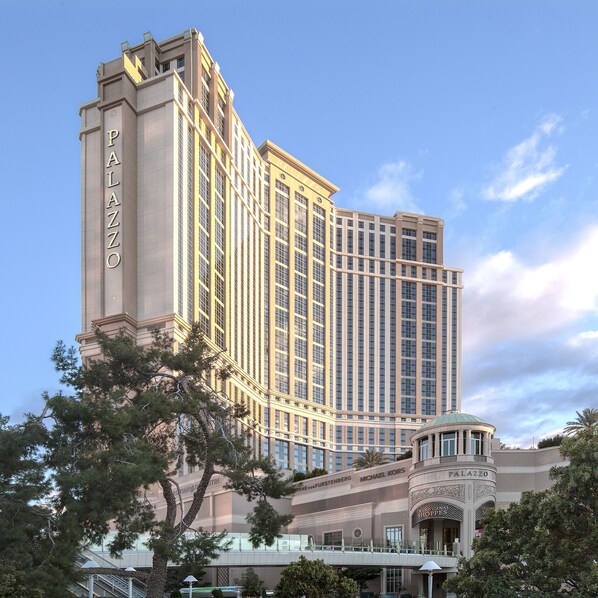 The Palazzo Prestige Club Lounge, Las Vegas: Info, Photos, Reviews ...