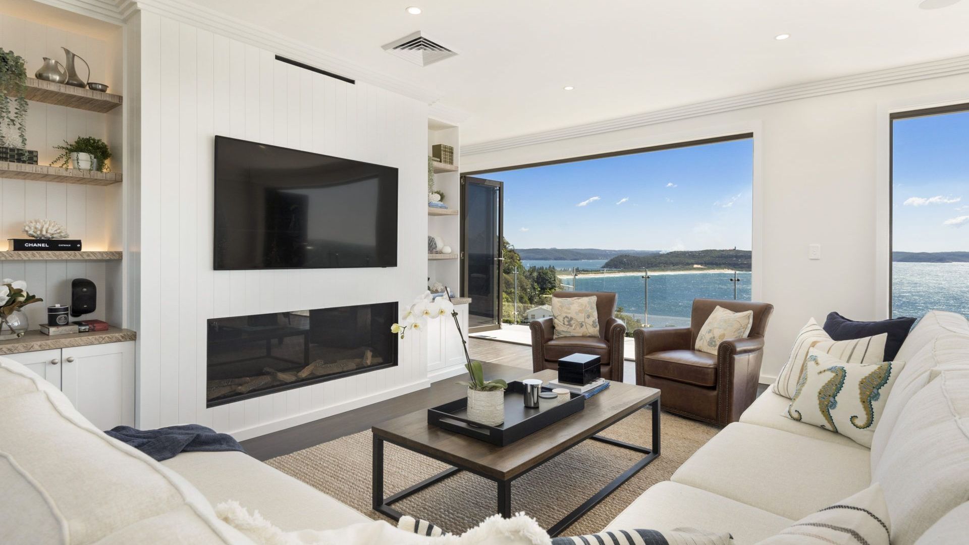 AMALFI VILLA by Palm Beach Holiday Rentals — image 5