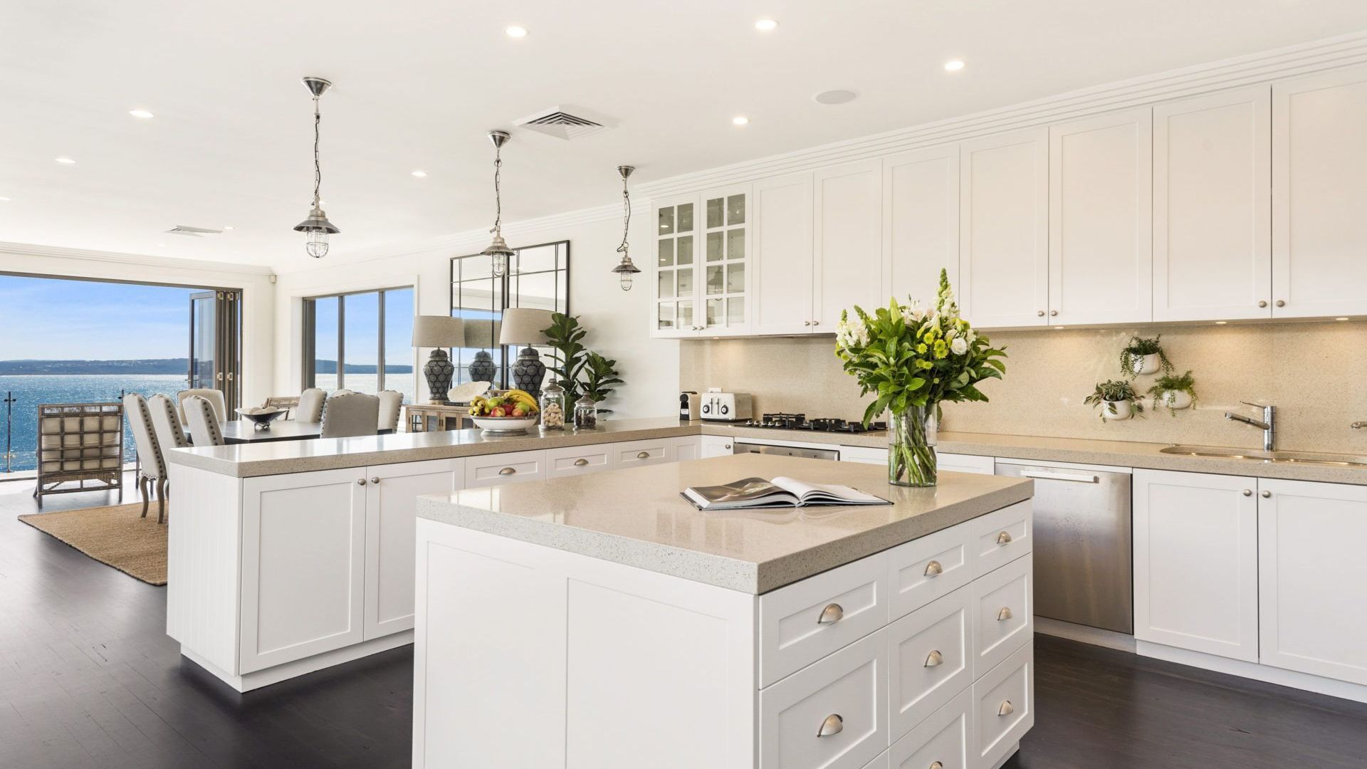 AMALFI VILLA by Palm Beach Holiday Rentals — image 18