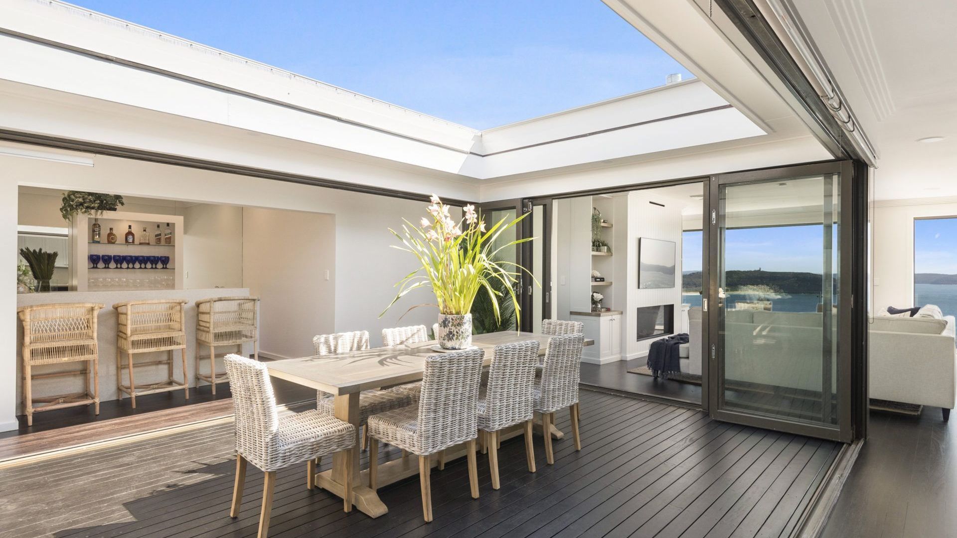 AMALFI VILLA by Palm Beach Holiday Rentals — image 2