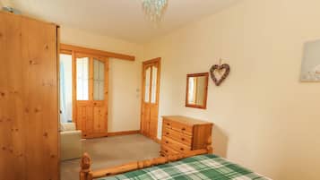 1 habitación, decoración personalizada y muebles diferentes