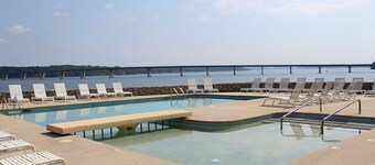 Quality Inn - On The Lake Clarksville-Boydton
