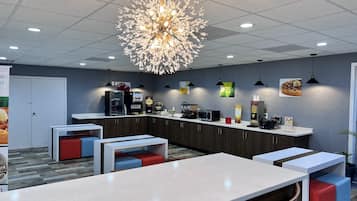 Free daily continental breakfast