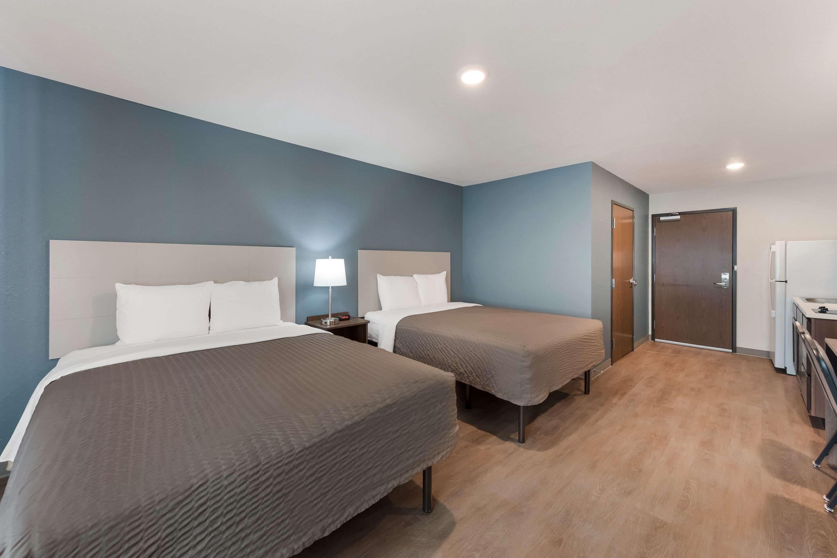 Chambre Standard, 2 grands lits, non-fumeurs | Bureau, espace de travail pour ordinateur portable, Wi-Fi gratuit