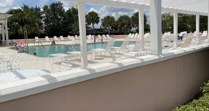 ESCAPE! to The Villages...Villa with Golf Car!