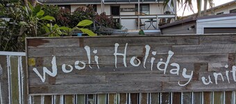 Gone Surfing First Floor 2 Bedroom air-cond self-contained apartment River views