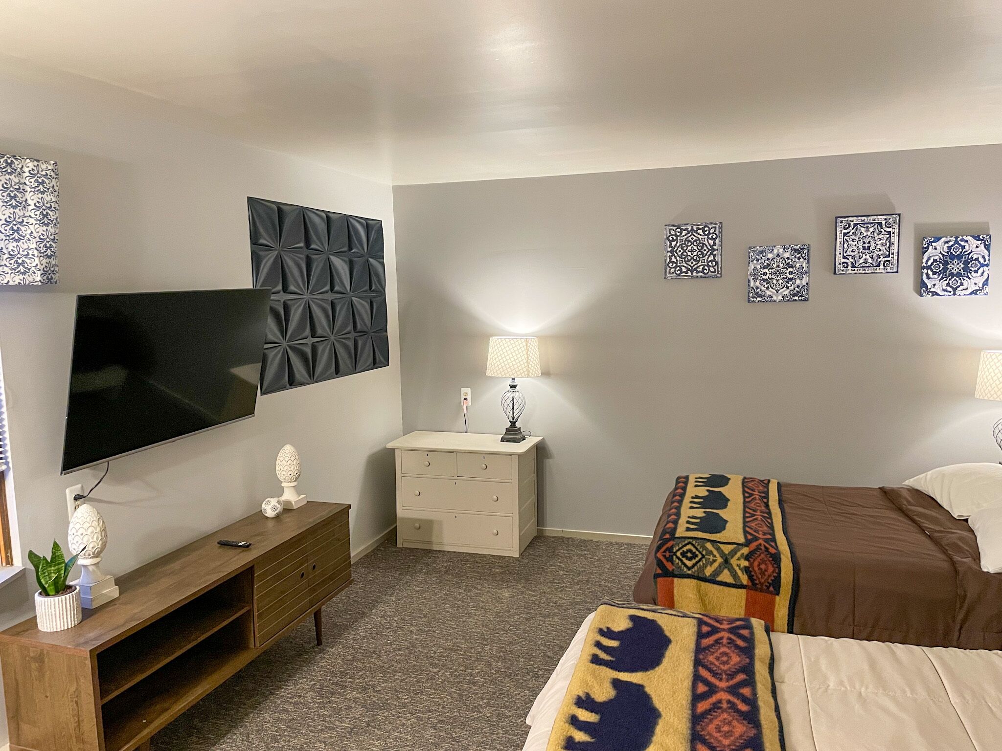 Timberline Lodge - Downtown Ellicottville - Room 201