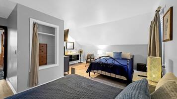 1 bedroom, free WiFi, bed sheets