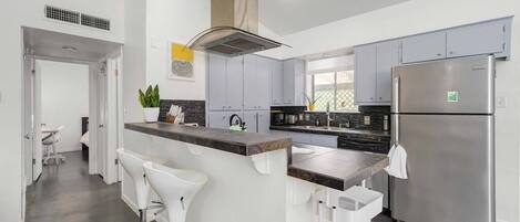 Fridge, microwave, oven, stovetop