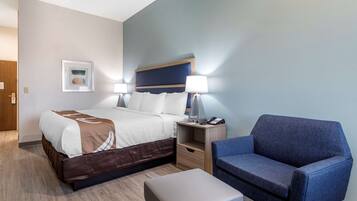 Standard Room, 1 King Bed, Non Smoking | Desk, iron/ironing board, free WiFi, bed sheets