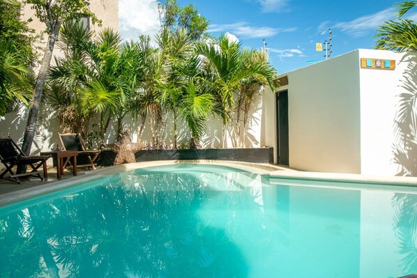 المنشأة من الخارج