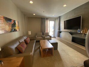 TV, fireplace, table football, ping pong