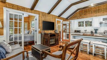 3 chambres, fer et planche Ă repasser, accĂšs Internet, draps fournis