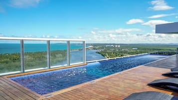 Piscina externa
