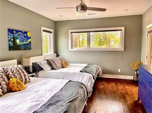 4 bedrooms, desk, iron/ironing board, travel cot