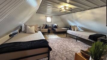 3 chambres, bureau, fer et planche à repasser, accès au Wi-Fi (inclus)