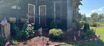 Sleeps 12 • Sauna • Firepit • Minutes to Turkey Run