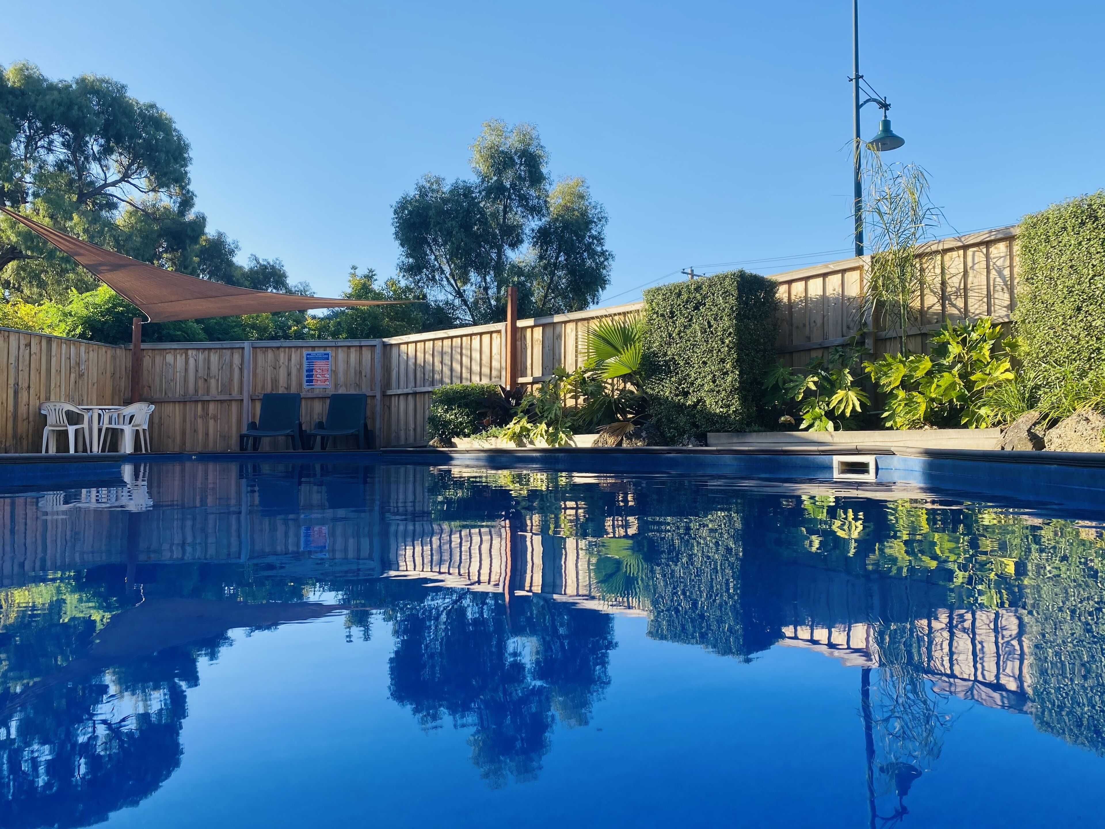 **Luxury 2BR APT - Pool/Sauna/Wifi/Shops — image 6