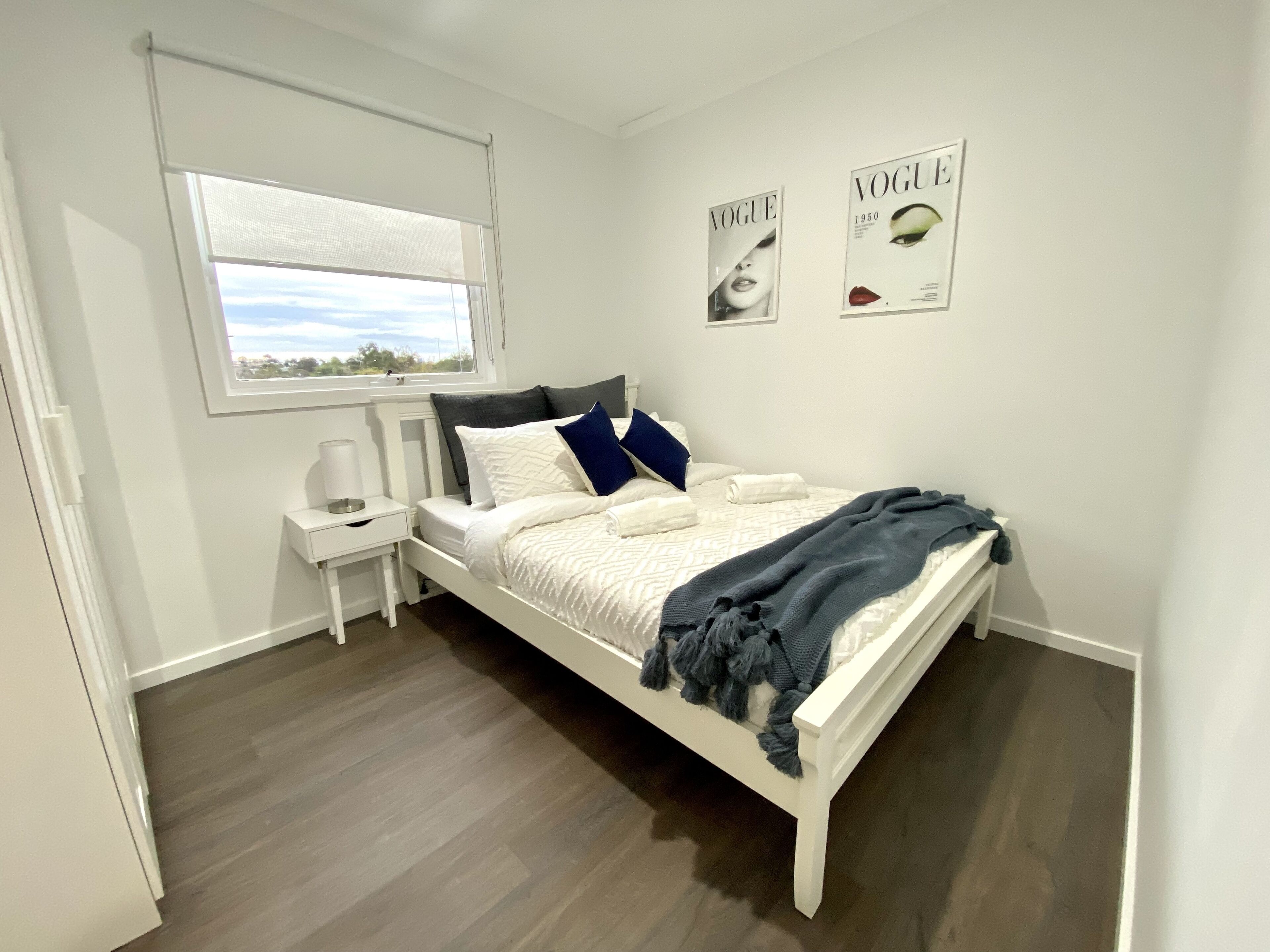 **Luxury 2BR APT - Pool/Sauna/Wifi/Shops — image 9