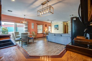 Luokittelematon kuva, 3 kautta 32, painike