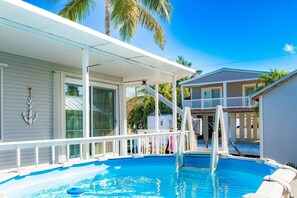 Luokittelematon kuva, 2 kautta 32, painike