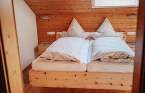 1 makuuhuone, vauvan matkasänky, Wi-Fi, vuodevaatteet