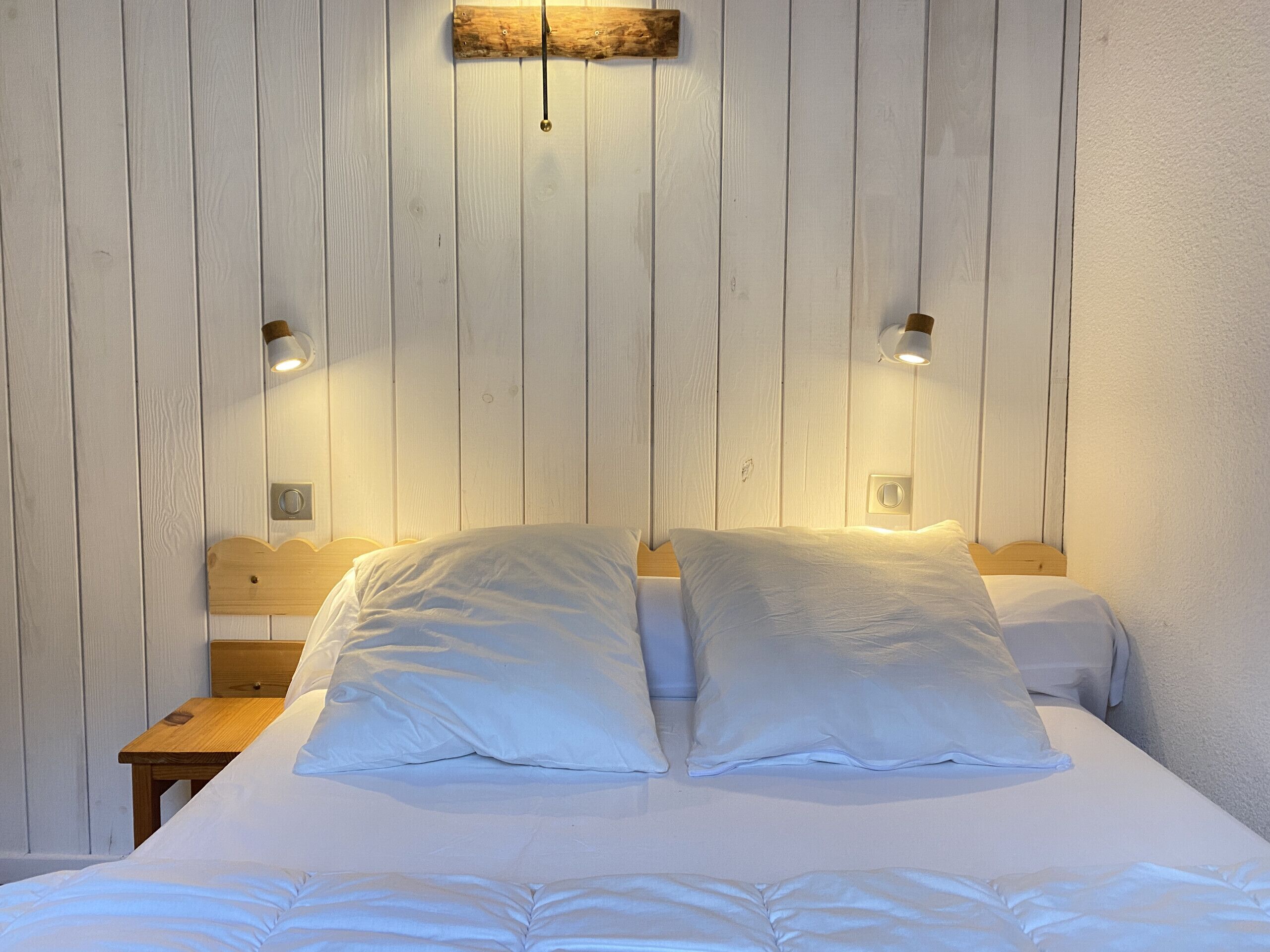 3 slaapkamers, een strijkplank/strijkijzer, reisbedje, gratis wifi