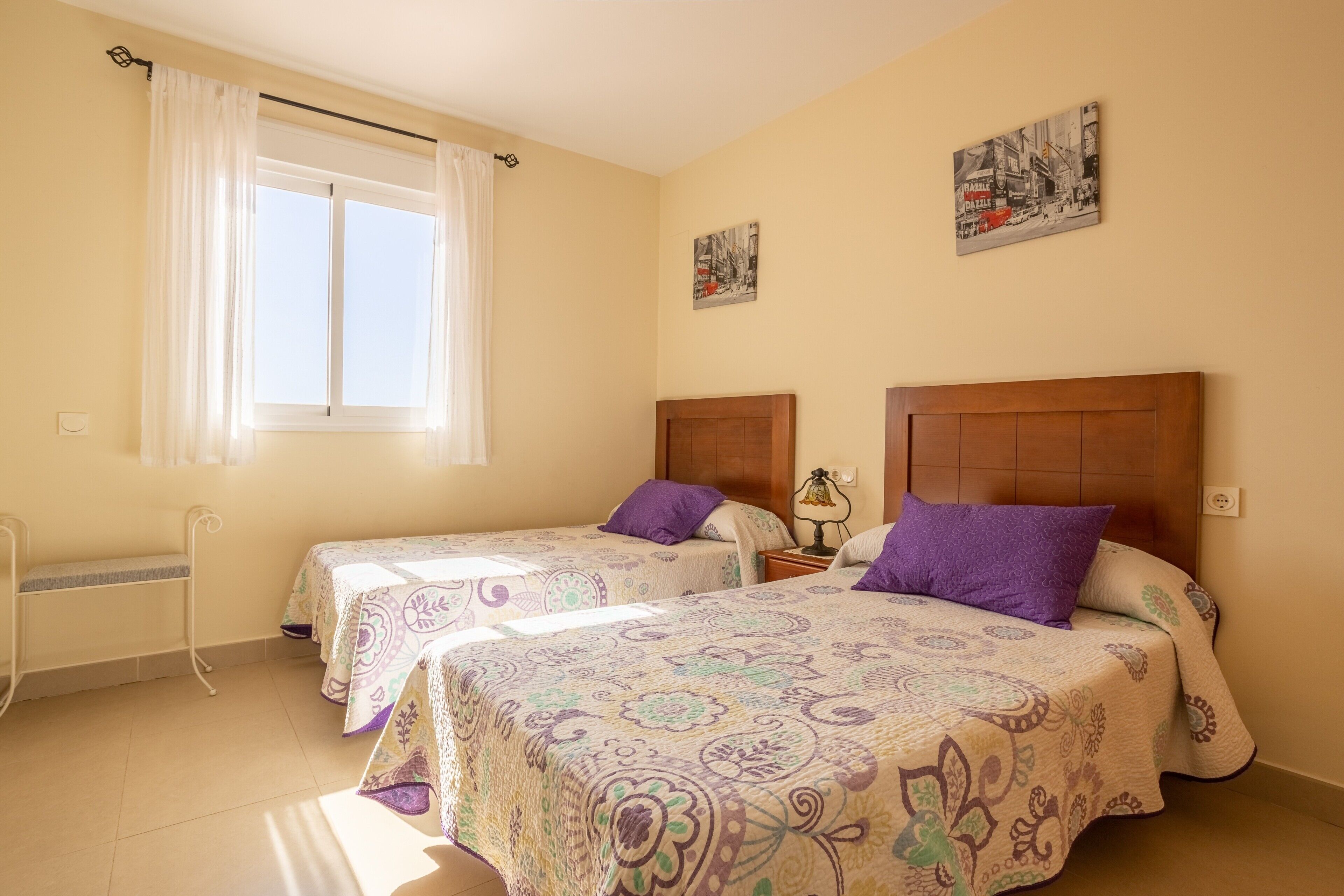 2 camere, ferro/asse da stiro, Wi-Fi gratuito, lenzuola