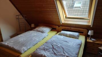 3 Schlafzimmer, Reisekinderbett, WLAN