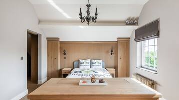 5 soveværelser, strygejern/strygebræt, Wi-Fi