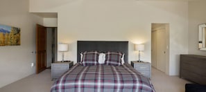 Condo, 2 Bedrooms